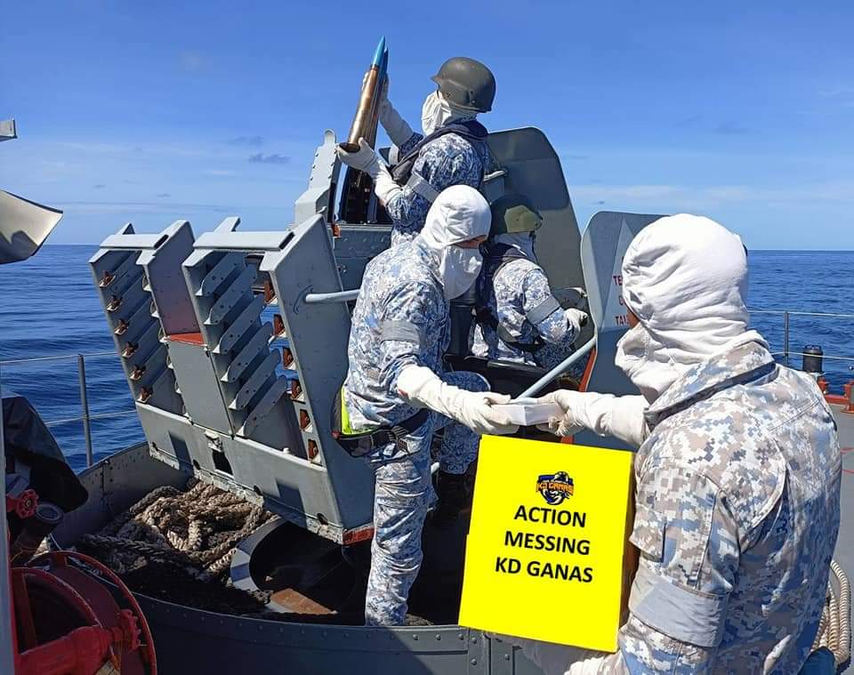Combat Ration Onboard KD GANAS - MY Military Times