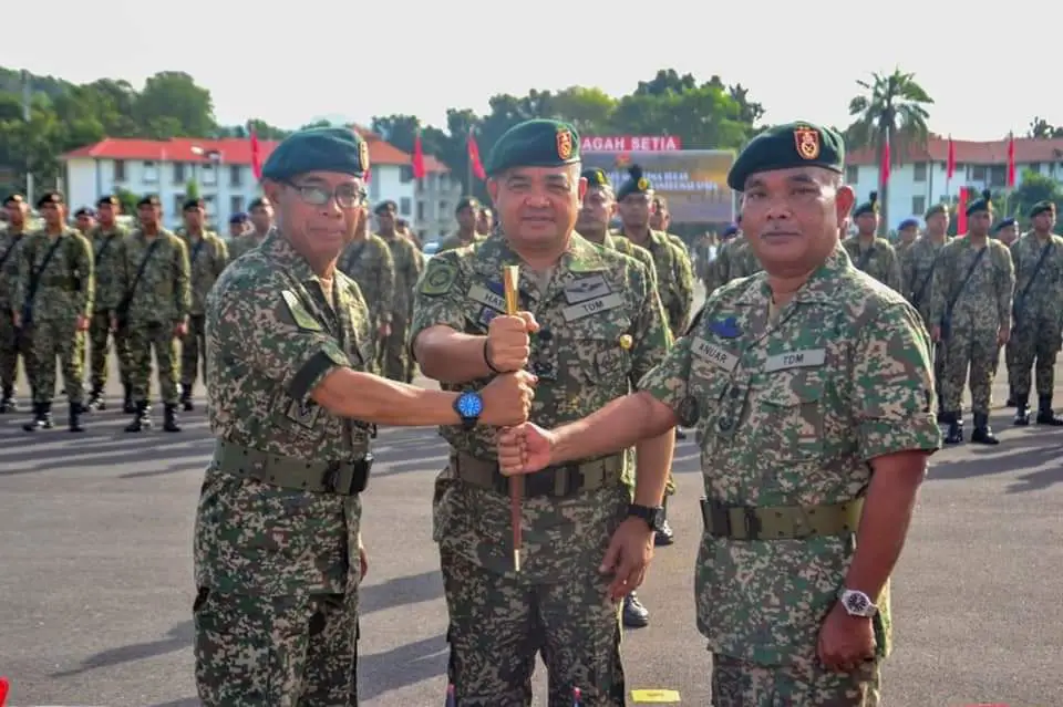 Change-of-Command for Malaysian Army 4th Division Commander - MY ...