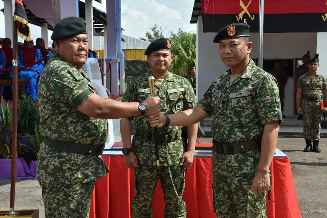 5th Division Commander Handover Parade in Sabah's Lok Kawi Camp - MY ...