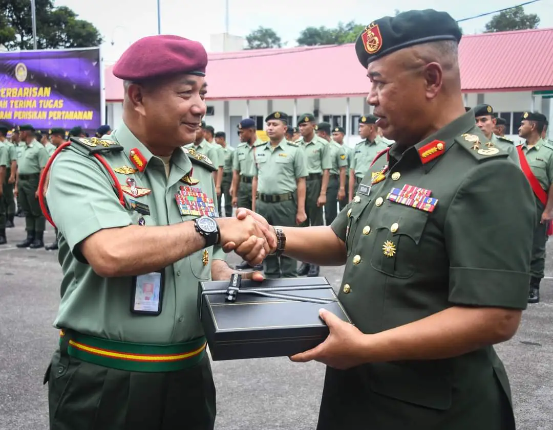 Malaysia's Military Intelligence Witnesses Change as Lieutenant General ...